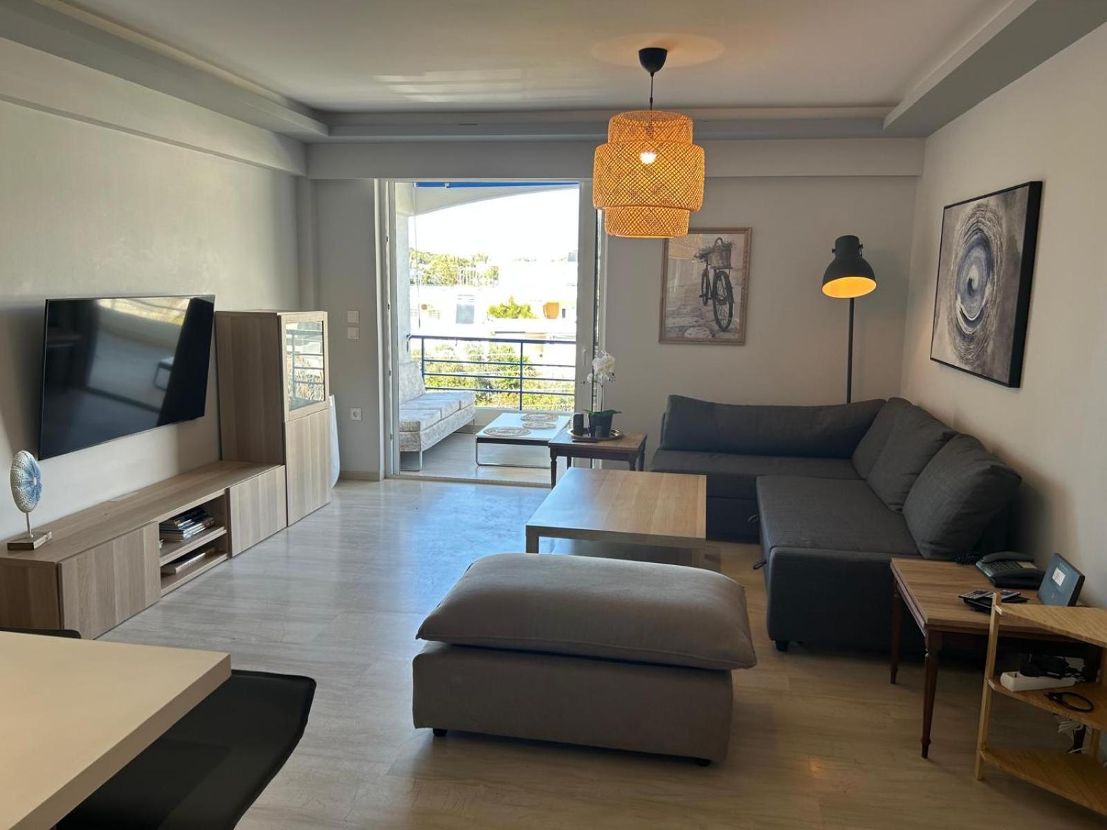 Appartement Riviera, Modern Vouliagmeni Flat At Cape Of Lemos *